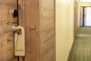 Bolest Bederní Páteře Vystřelující Do Nohy