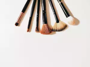 Make Up